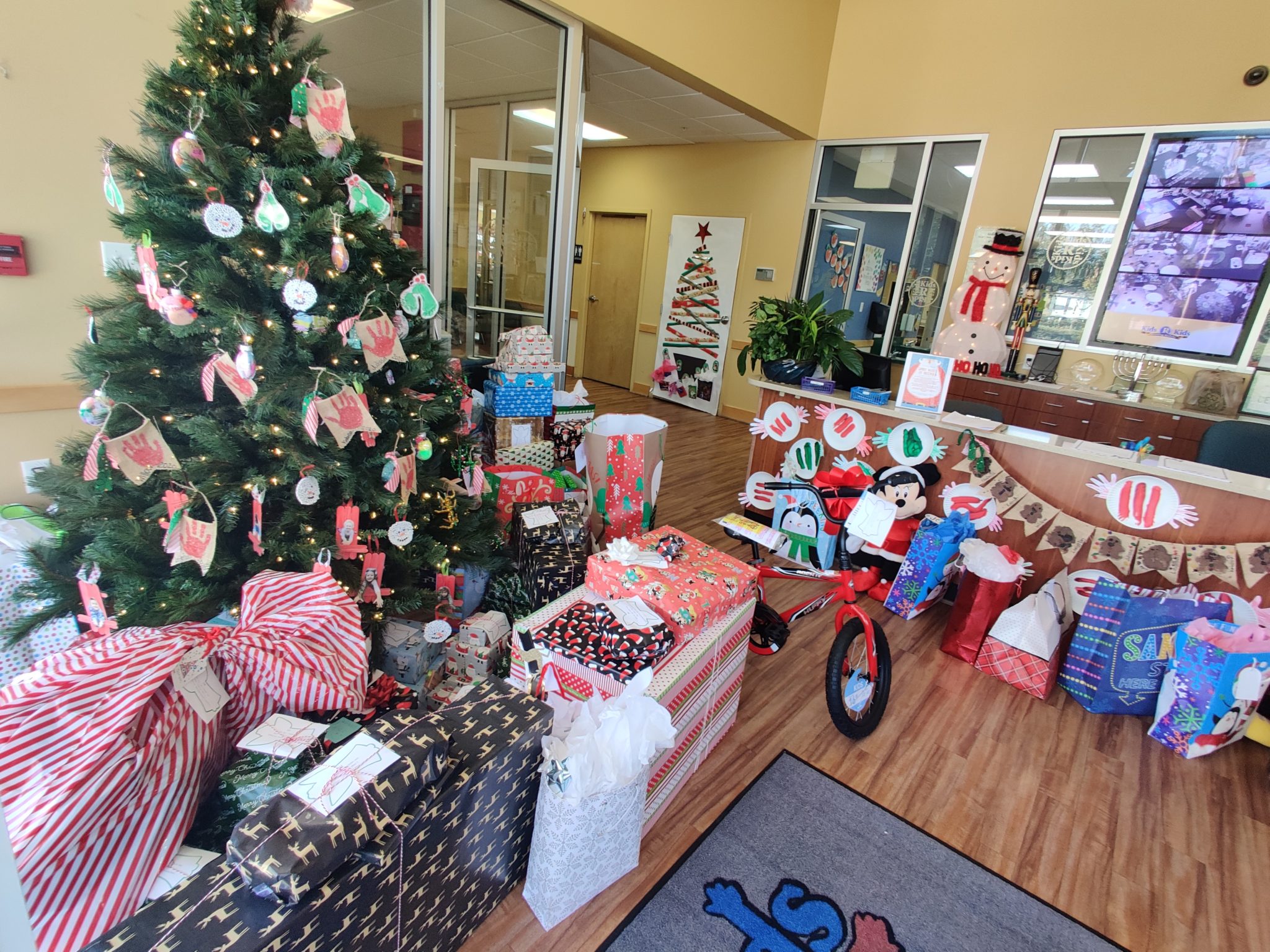 Kids ‘R’ Kids Angel Tree Produces Gifts For 150 Foster Kids Thanks To
